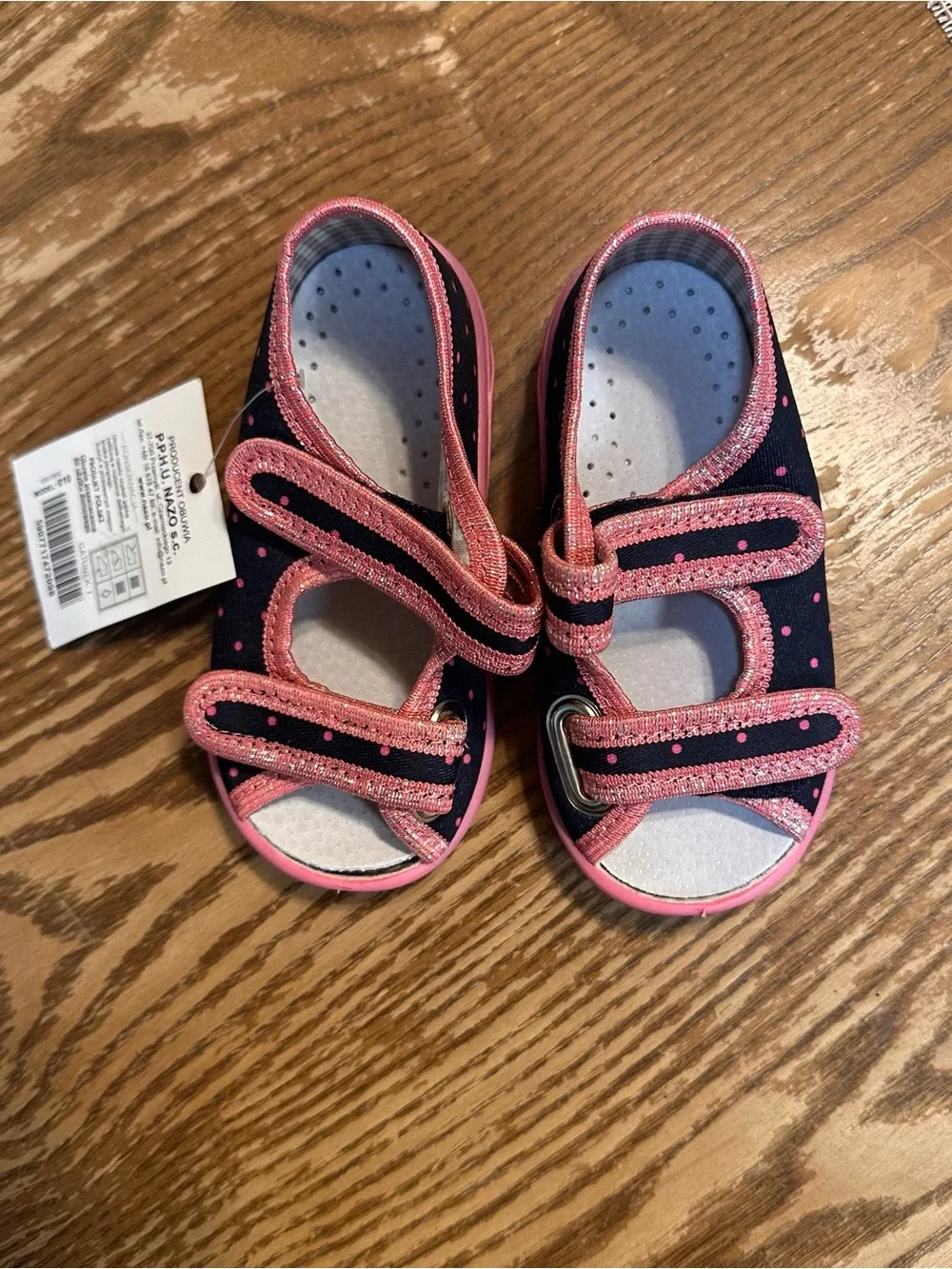 NAZO Girls Supportive Indoor Sandals / House Shoes – Made in Poland – NWT